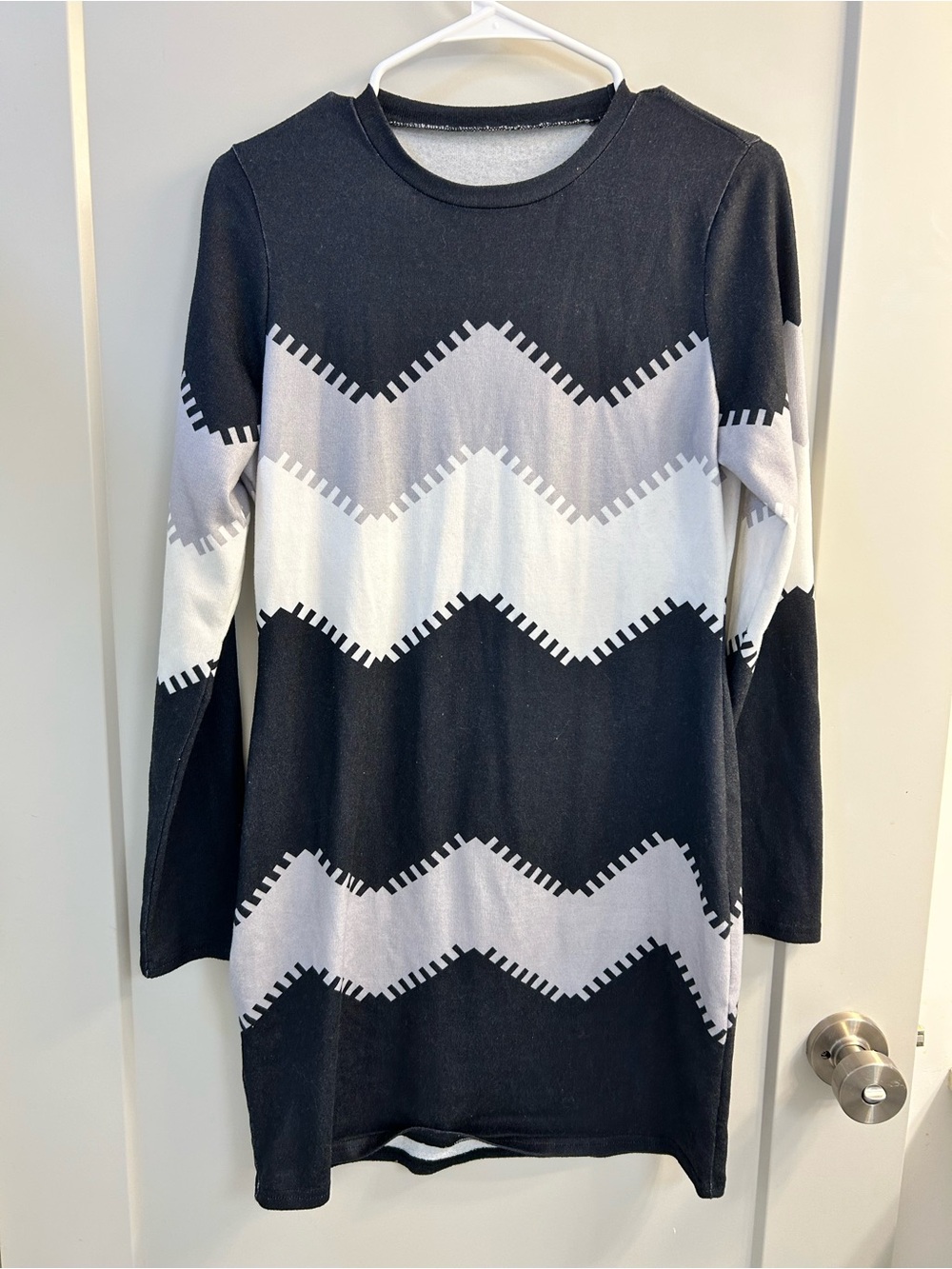 Monochrome Chevron Long Sleeve Knit Dress